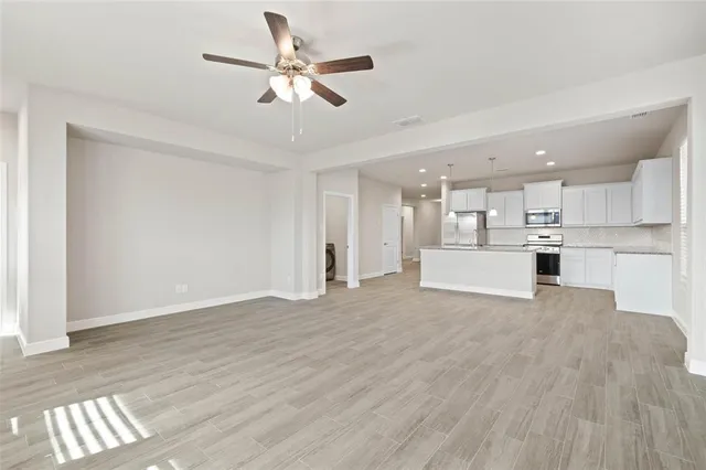 $2,700 | 517 Watson Lane, Denton, TX 76210