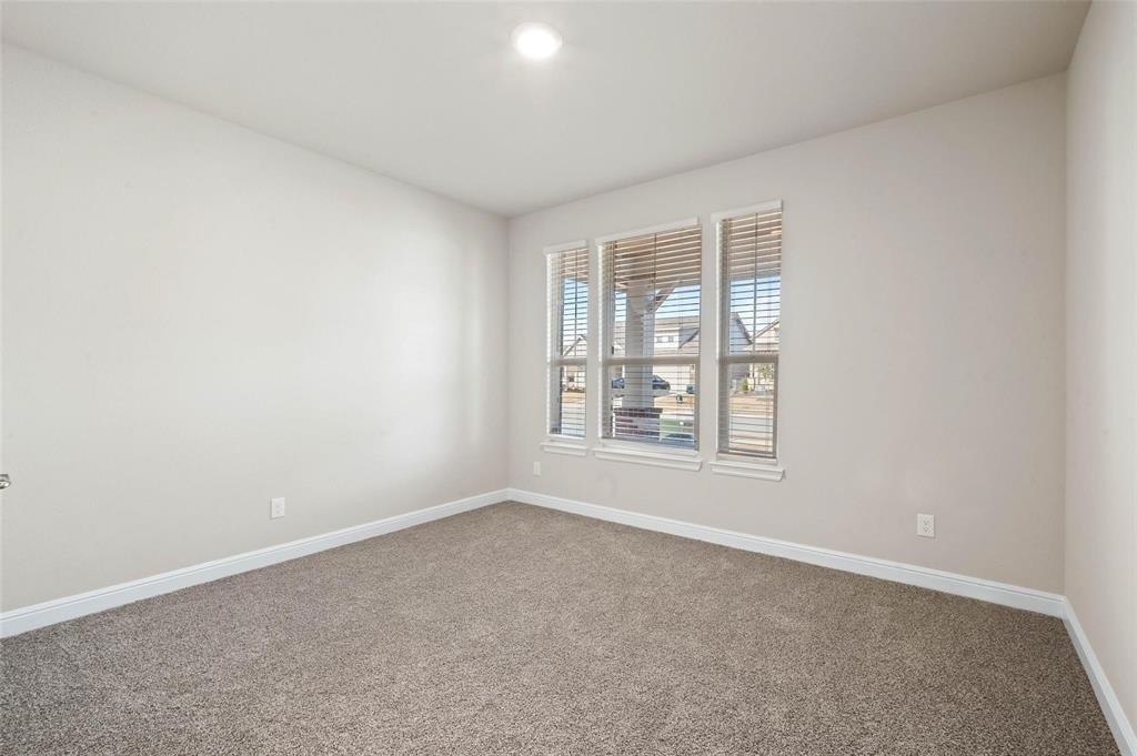 517 Watson Lane Denton, TX 76210 - Photo 8 of 13