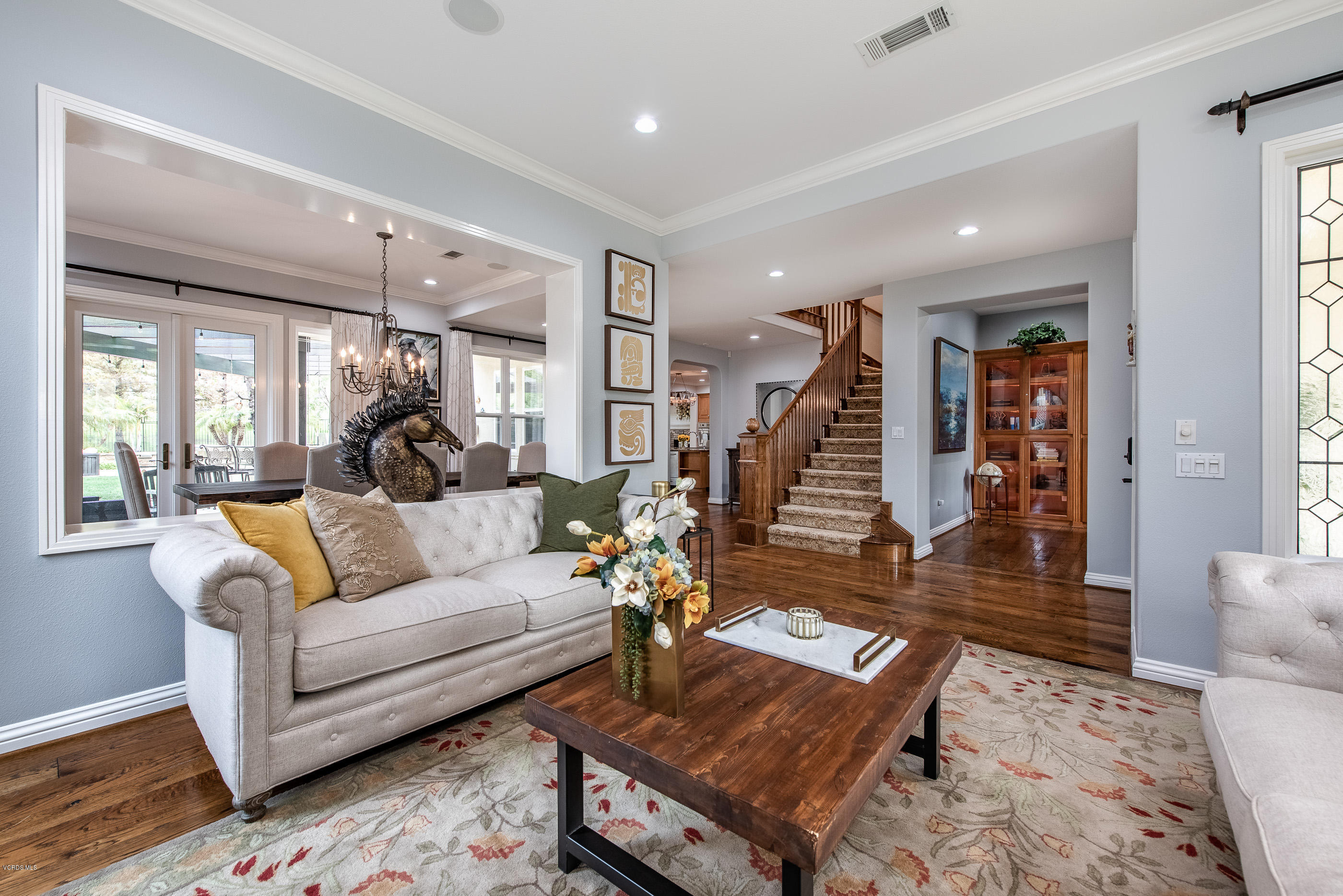 5635 Evening Sky Drive Simi Valley, CA 93063 - Photo 16 of 84 a living room with furniture