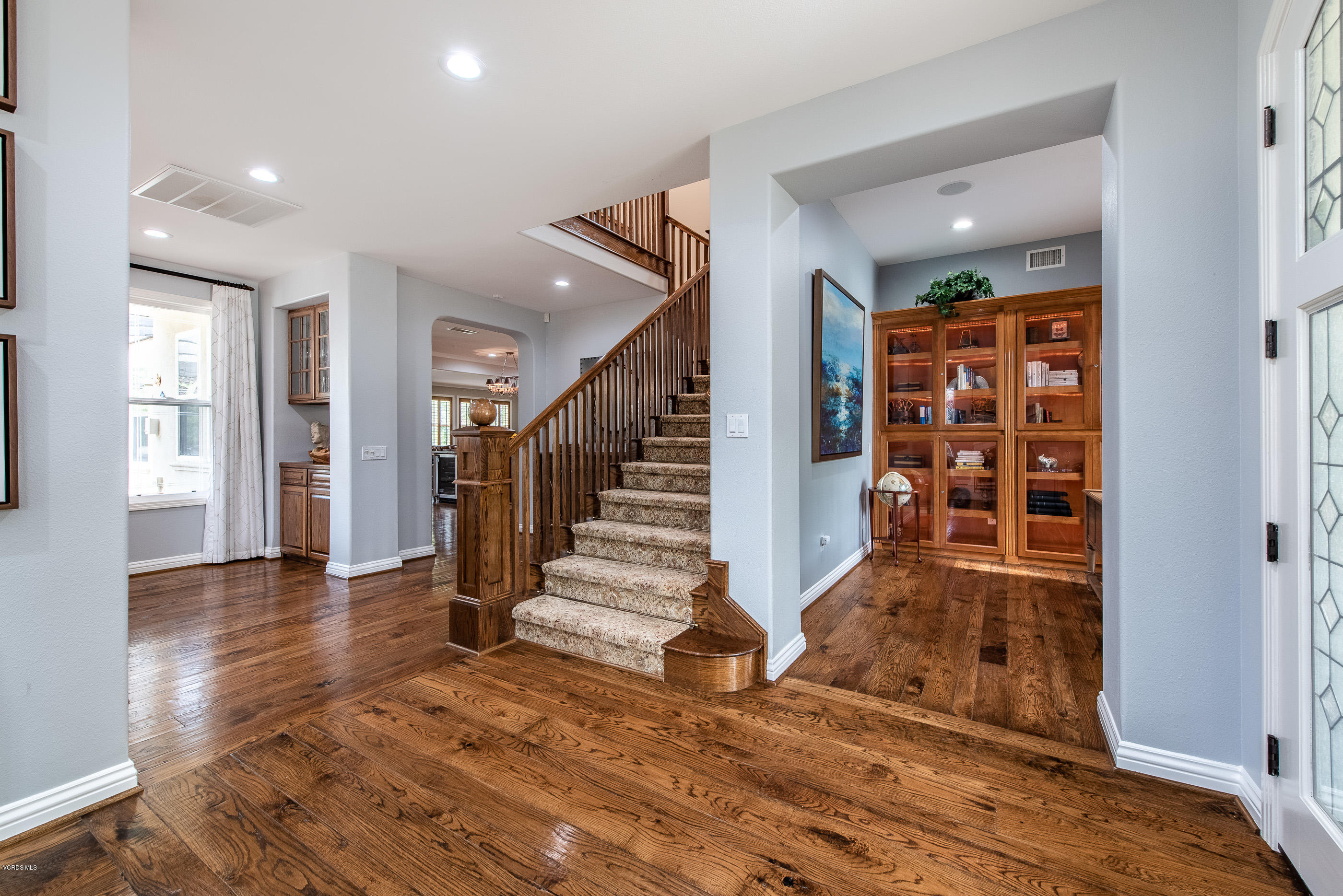 5635 Evening Sky Drive Simi Valley, CA 93063 - Photo 17 of 84 Entrance