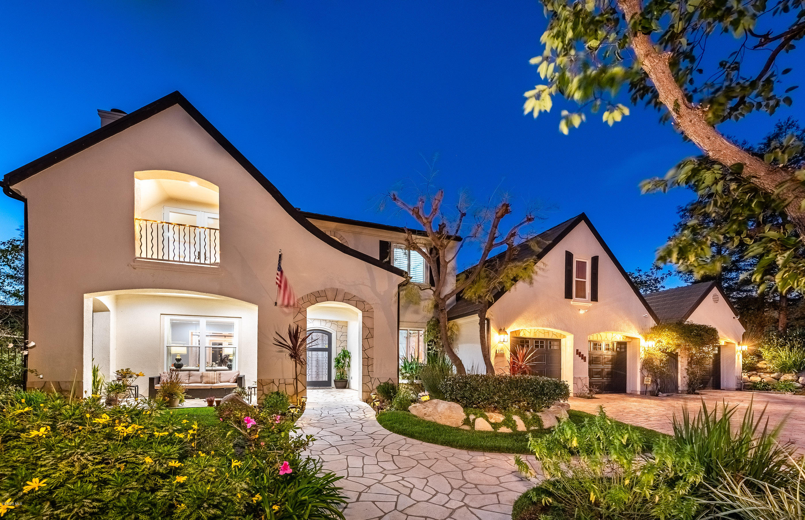 5635 Evening Sky Drive Simi Valley, CA 93063 - Photo 3 of 84 a front view of a house with a yard