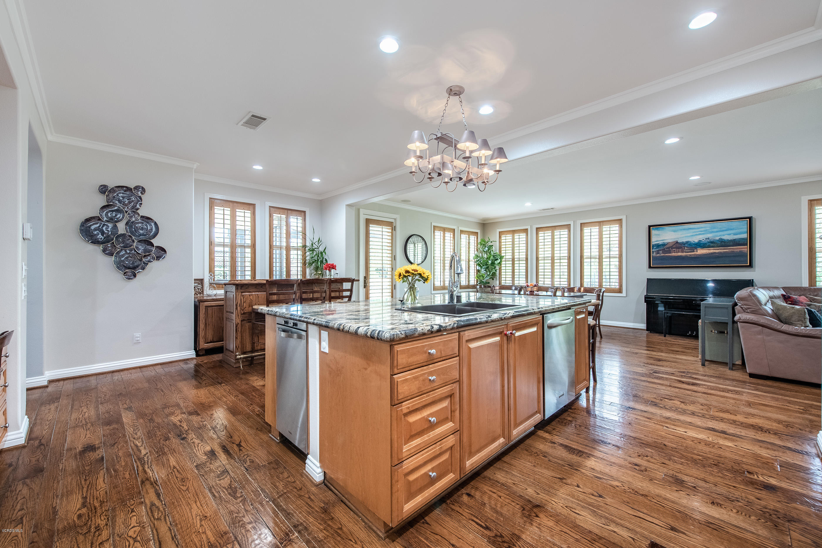 5635 Evening Sky Drive Simi Valley, CA 93063 - Photo 24 of 84 Kitchen