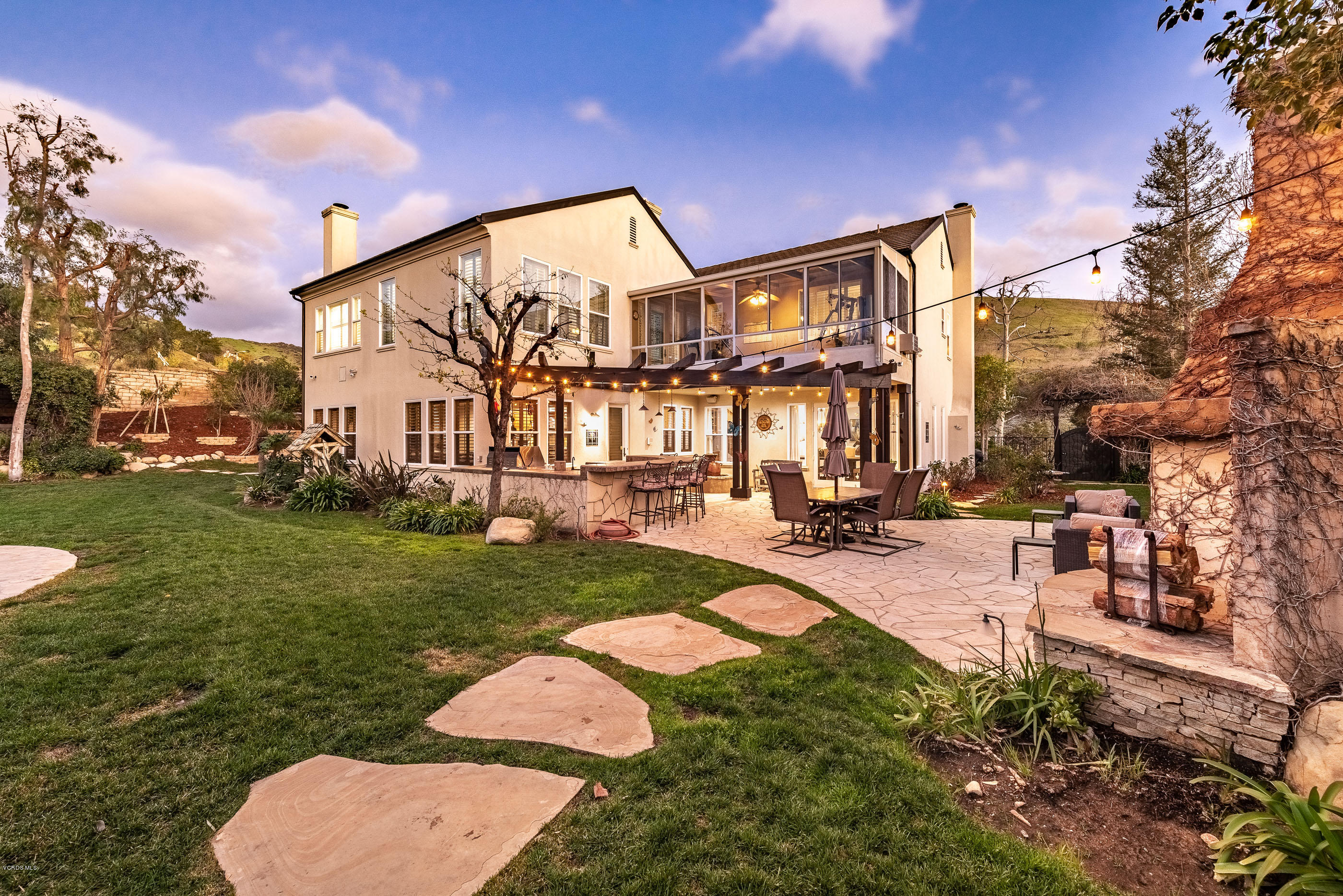 5635 Evening Sky Drive Simi Valley, CA 93063 - Photo 75 of 84 a front view of a house with garden