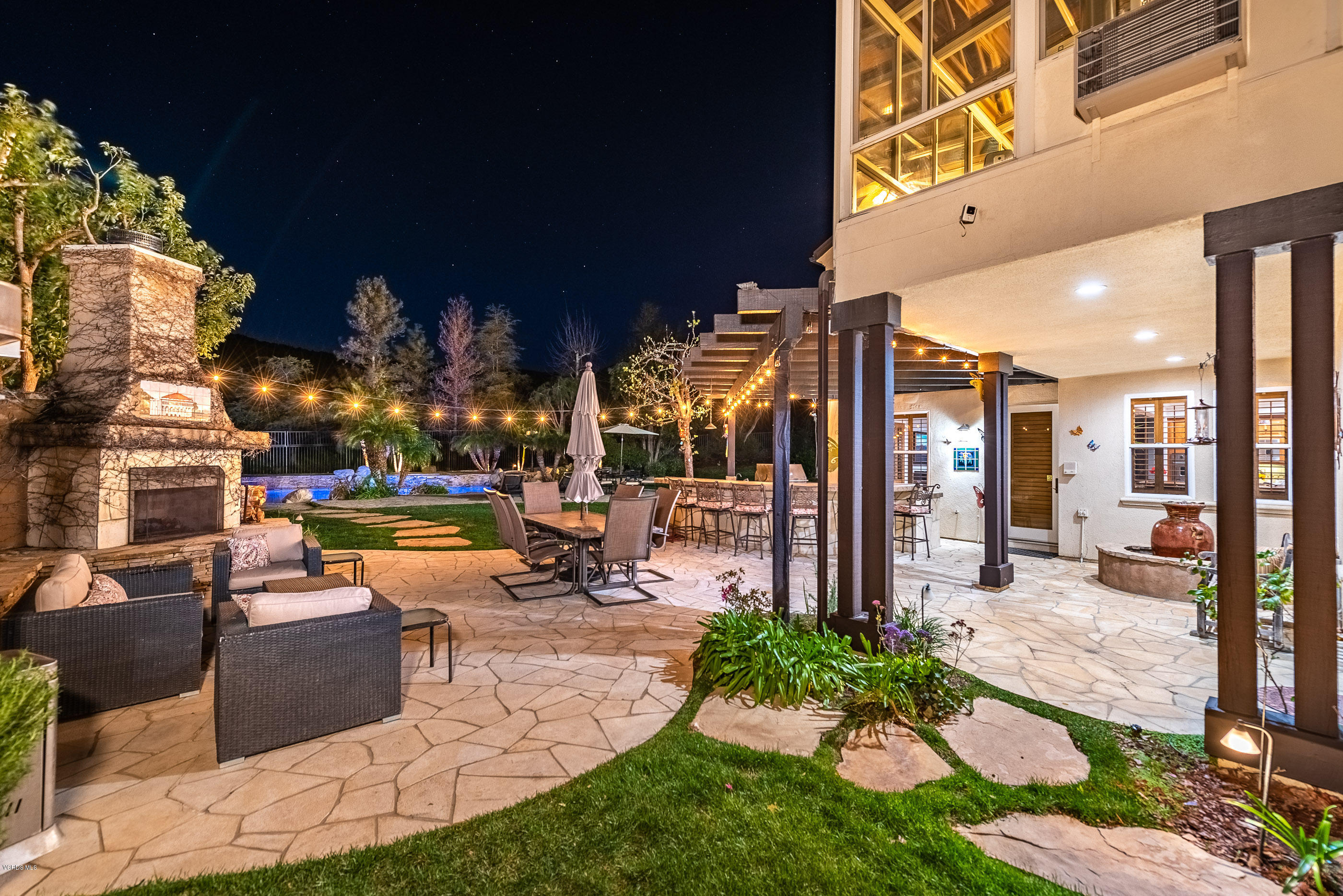 5635 Evening Sky Drive Simi Valley, CA 93063 - Photo 83 of 84 Backyard at Sunset