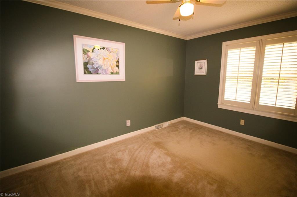 3607 Hunting Ridge Drive High Point, NC 27265 - Photo 18 of 26 Gallery Image 18