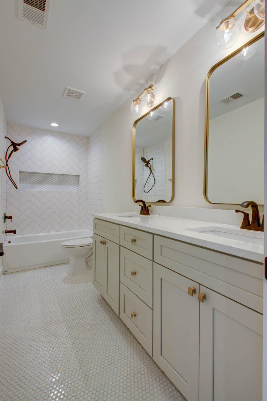 159 Longview Drive Leesville, SC 29070 - Photo 25 of 33 Sample Construction