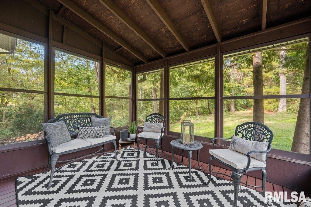 223 28th Avenue Moline, IL 61265 - Photo 38 of 44