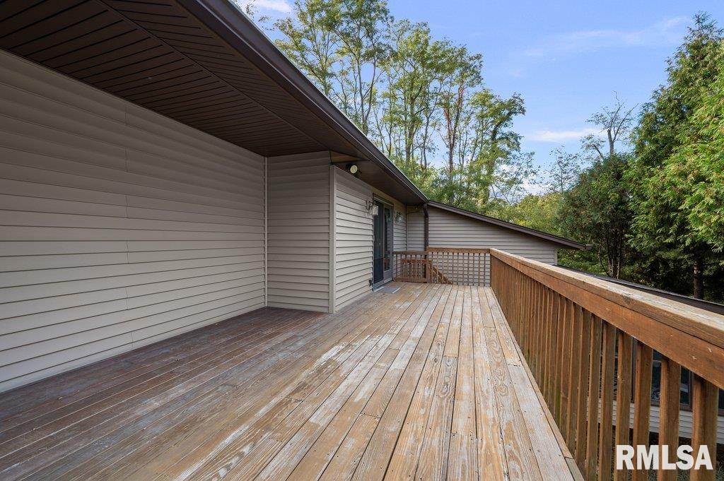 223 28th Avenue Moline, IL 61265 - Photo 41 of 44