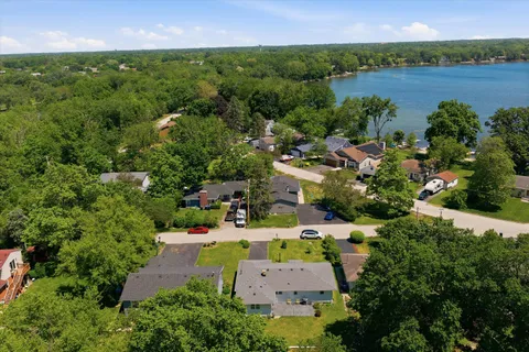 $289,900 | 34456 West Lake Shore Drive, Round Lake, IL 60073