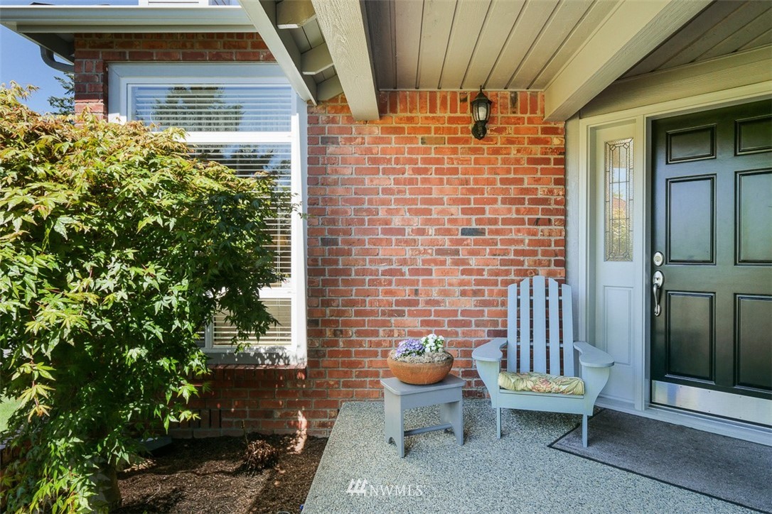 13804 Southeast 193rd Street Renton, WA 98058 - Photo 3 of 25 Gallery Image 3