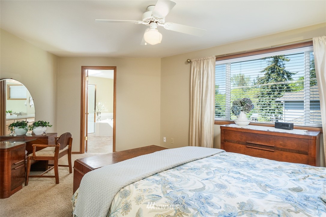 13804 Southeast 193rd Street Renton, WA 98058 - Photo 21 of 25 Gallery Image 21