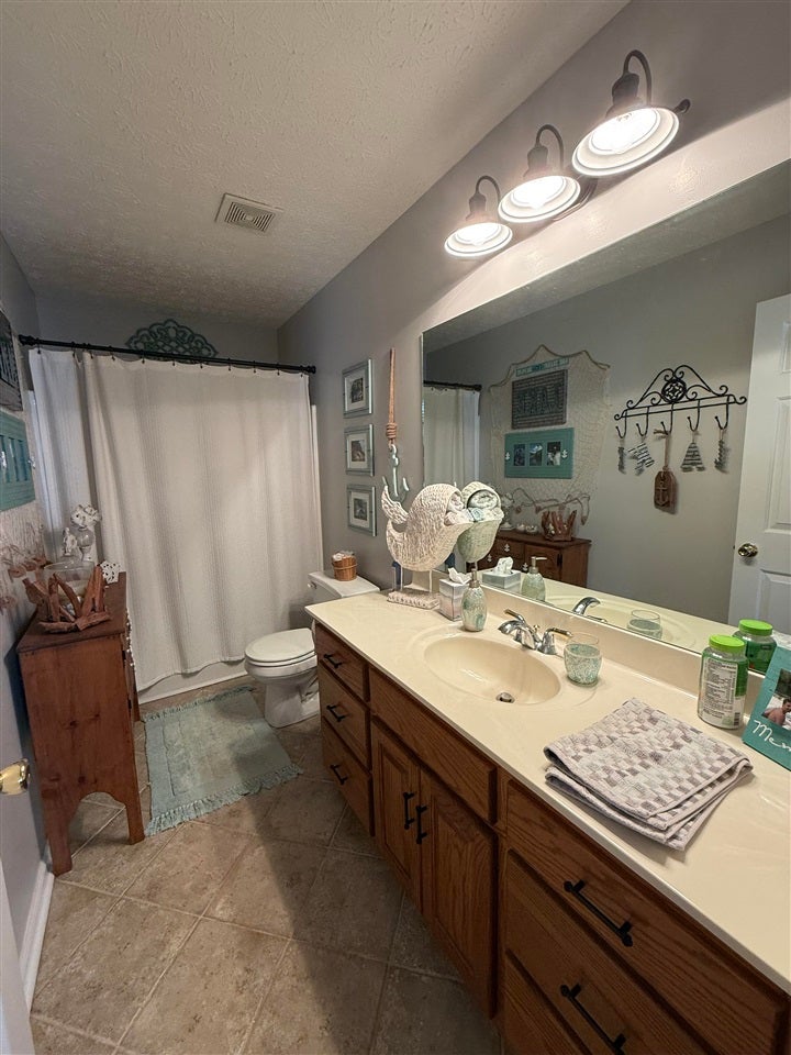 910 Clifty Hollow Road Bowling Green, KY 42101 - Photo 14 of 68 Gallery Image 14