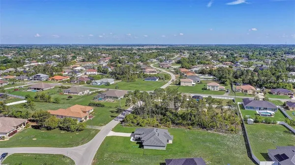 $385,000 | 10715 Southwest 41st Avenue, Ocala, FL 34476