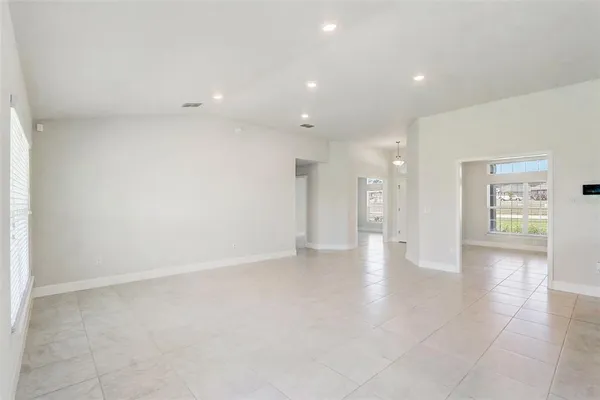 $385,000 | 10715 Southwest 41st Avenue, Ocala, FL 34476