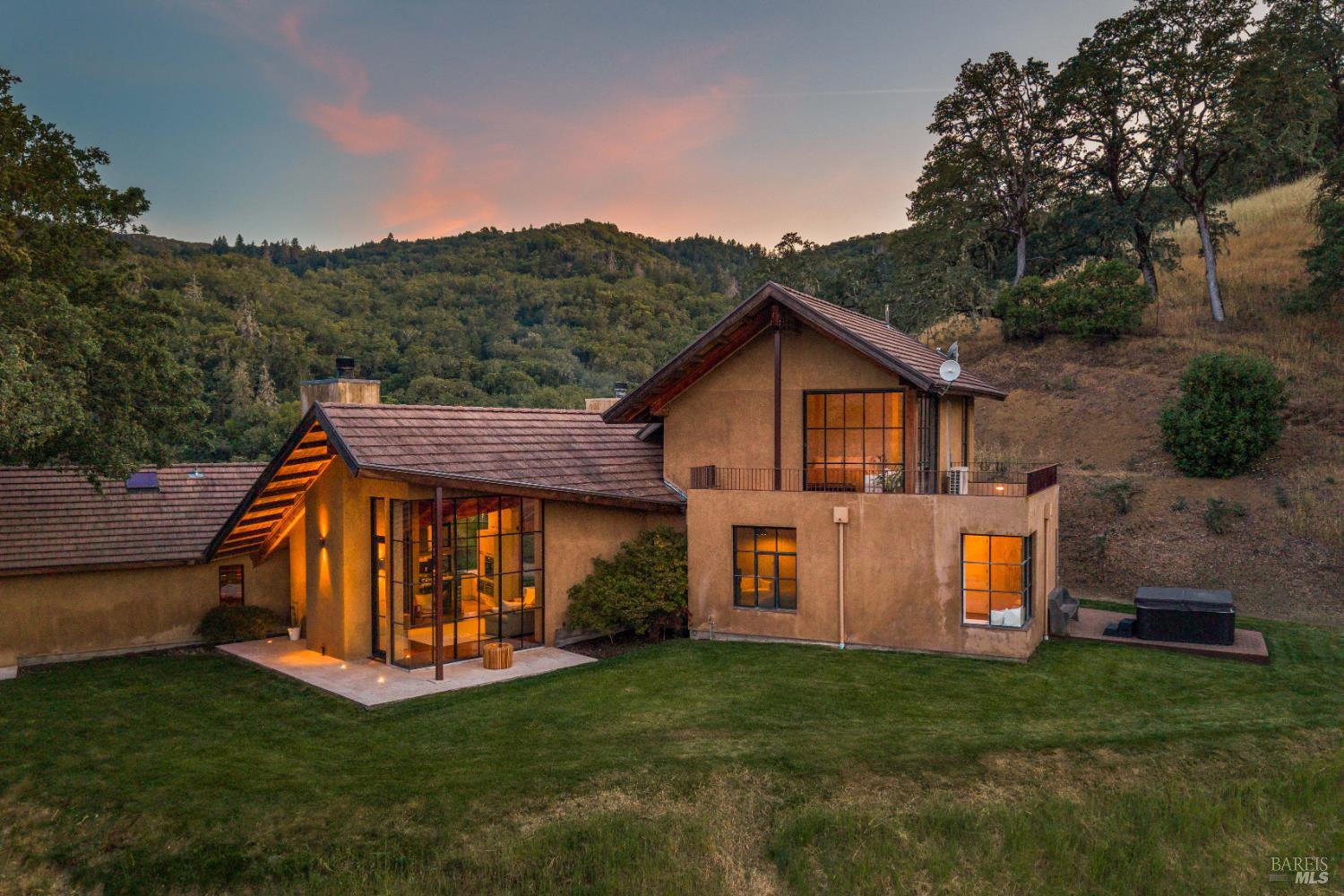 4752 Burke Hill Road Ukiah, CA 95482 - Photo 1 of 52 Gallery Image 1