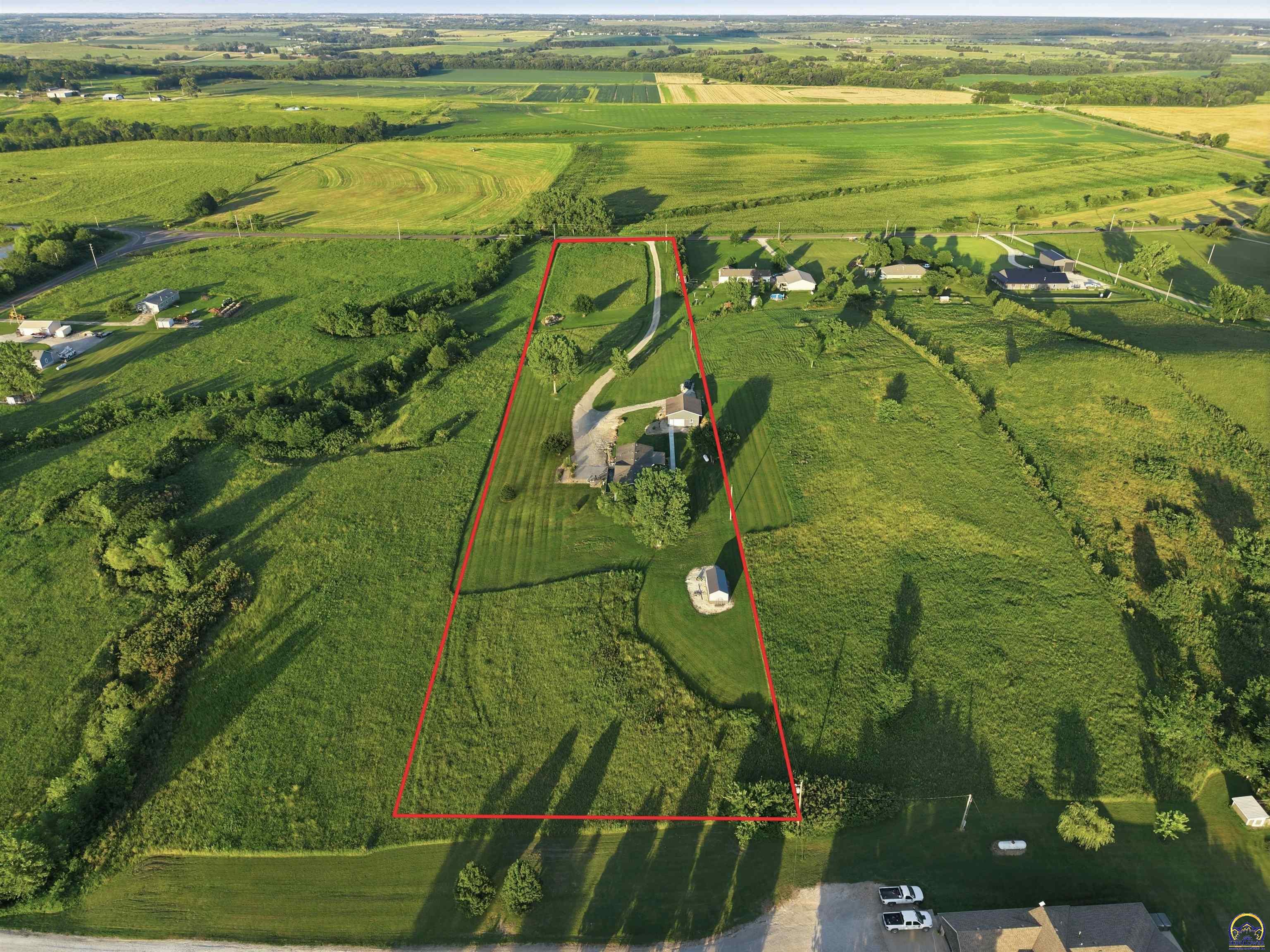 6449 Northwest Humphrey Road Topeka, KS 66618 - Photo 3 of 47