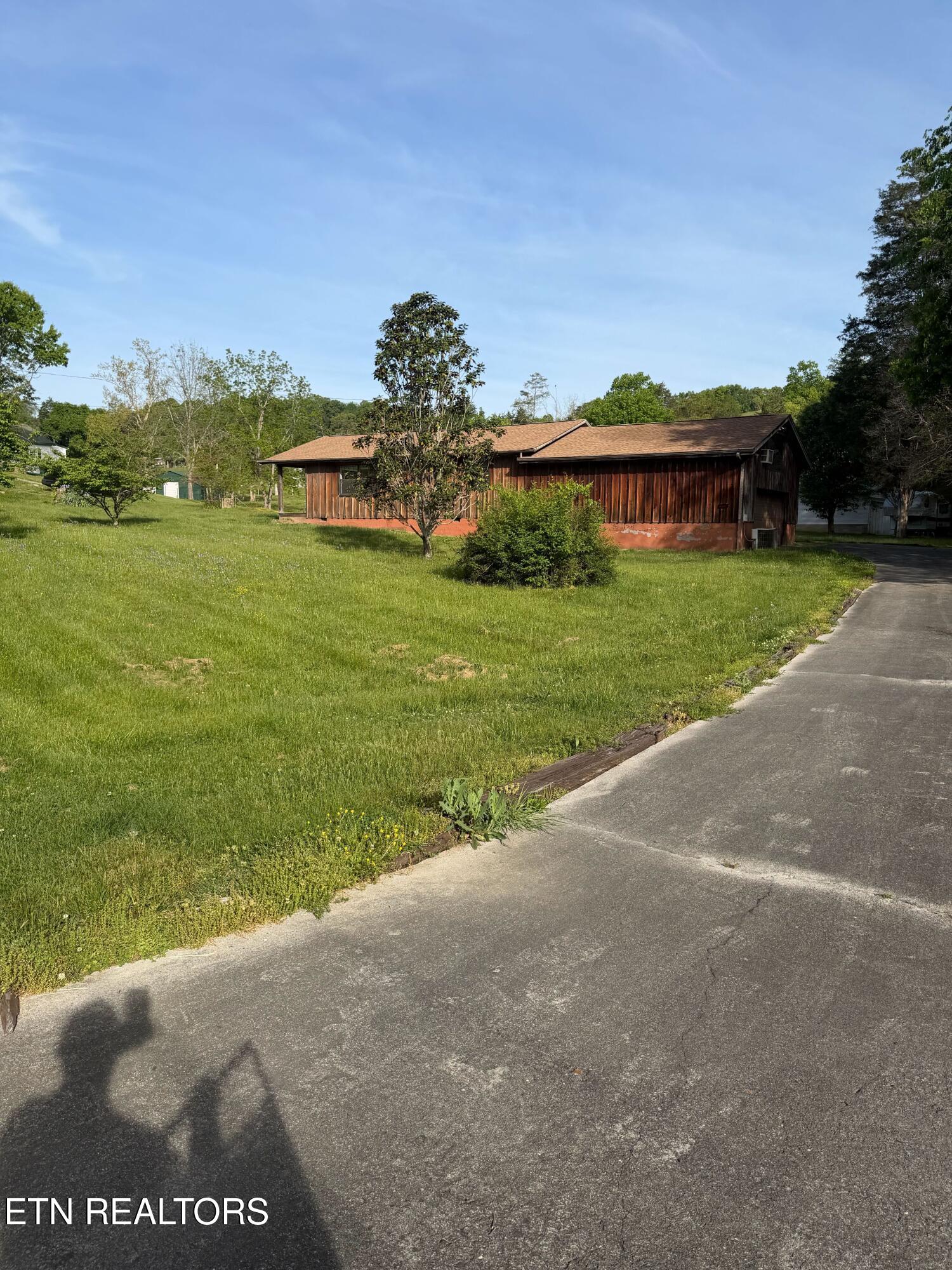 912 Raccoon Valley Road Maynardville, TN 37807 - Photo 4 of 17 IMG_1076