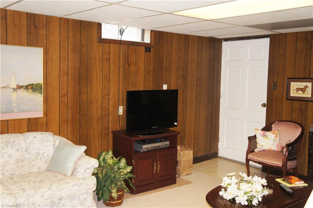 4725 Merriweather Road Winston-Salem, NC 27107 - Photo 11 of 18 Gallery Image 11