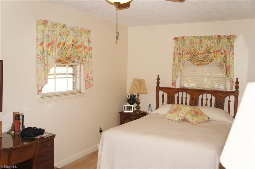 4725 Merriweather Road Winston-Salem, NC 27107 - Photo 12 of 18 Gallery Image 12