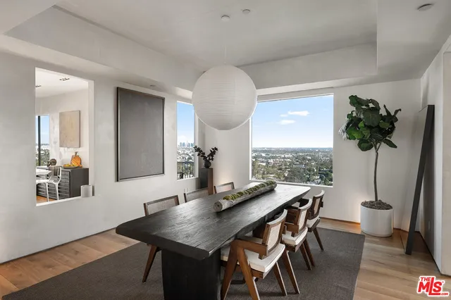 $3,895,000 | 7882 Fareholm Drive, Los Angeles, CA 90046