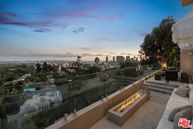 $3,895,000 | 7882 Fareholm Drive, Los Angeles, CA 90046