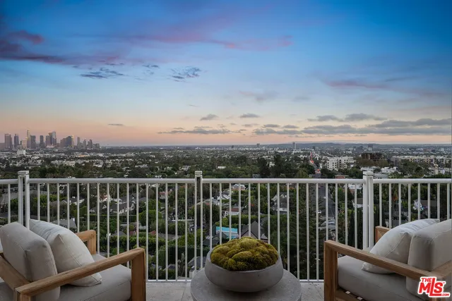 $3,895,000 | 7882 Fareholm Drive, Los Angeles, CA 90046