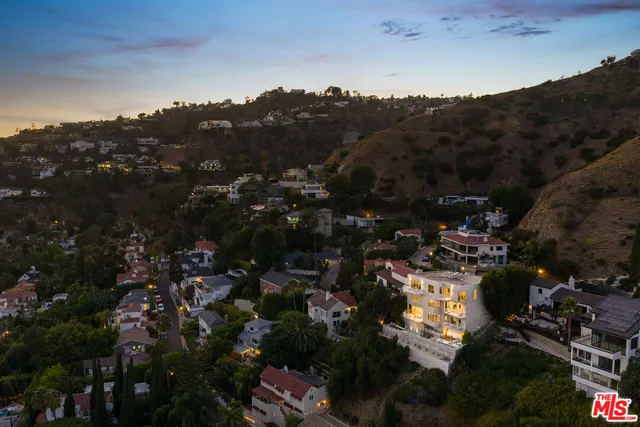 $3,895,000 | 7882 Fareholm Drive, Los Angeles, CA 90046