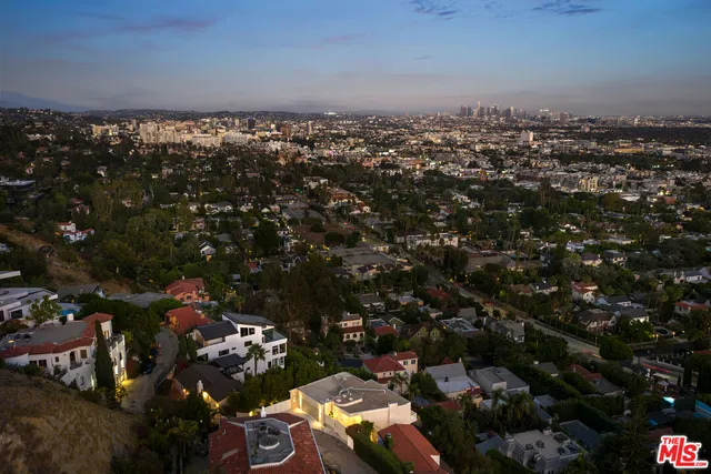 $3,895,000 | 7882 Fareholm Drive, Los Angeles, CA 90046