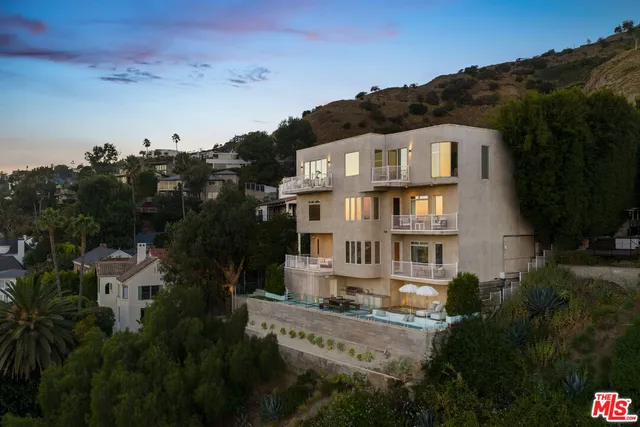 $3,895,000 | 7882 Fareholm Drive, Los Angeles, CA 90046