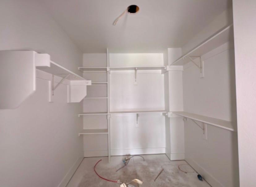 9475 Timberleaf Drive Dallas, TX 75243 - Photo 10 of 23 View of spacious closet