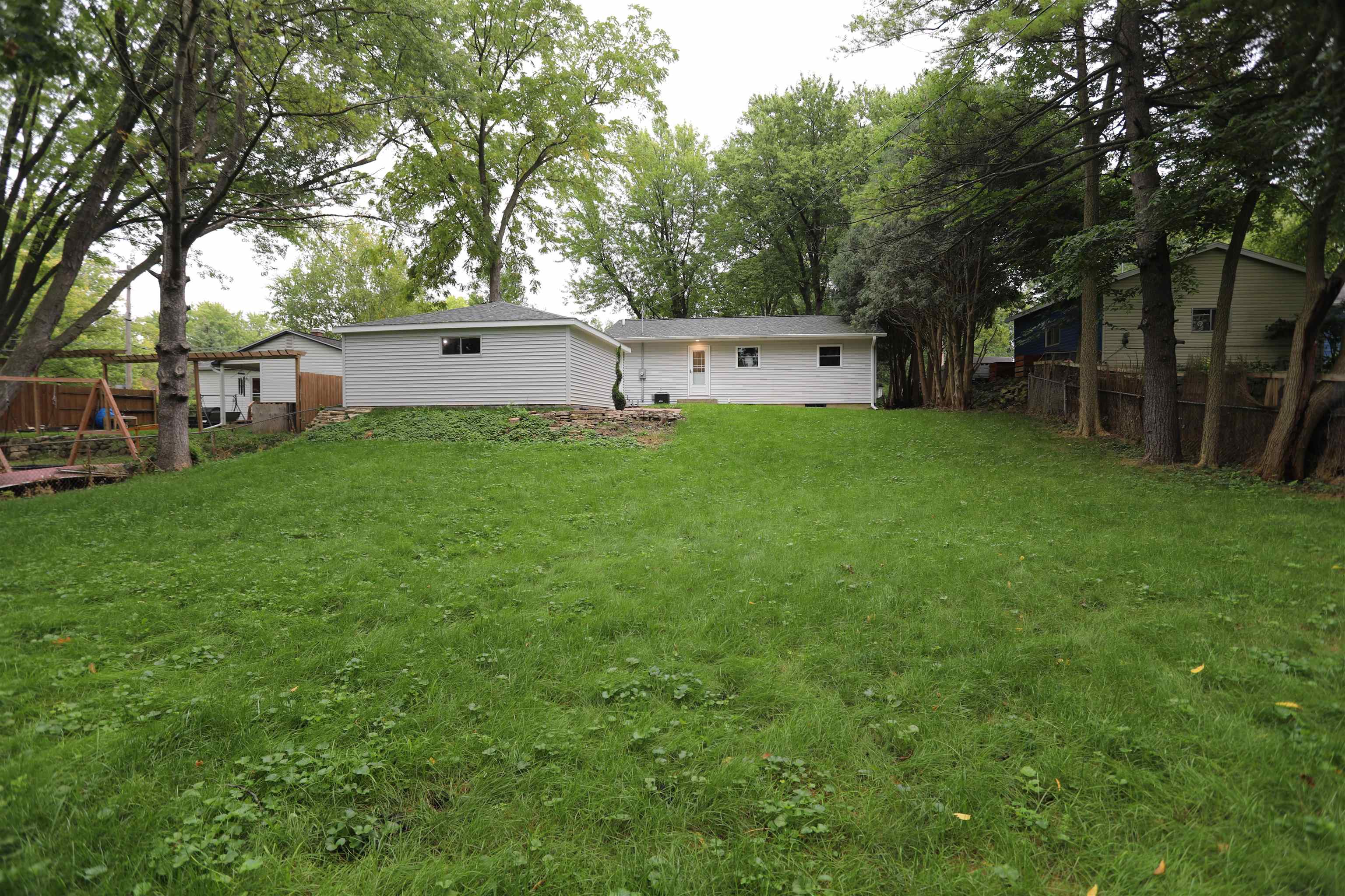 4222 School Madison, WI 53704 - Photo 3 of 31 Gallery Image 3
