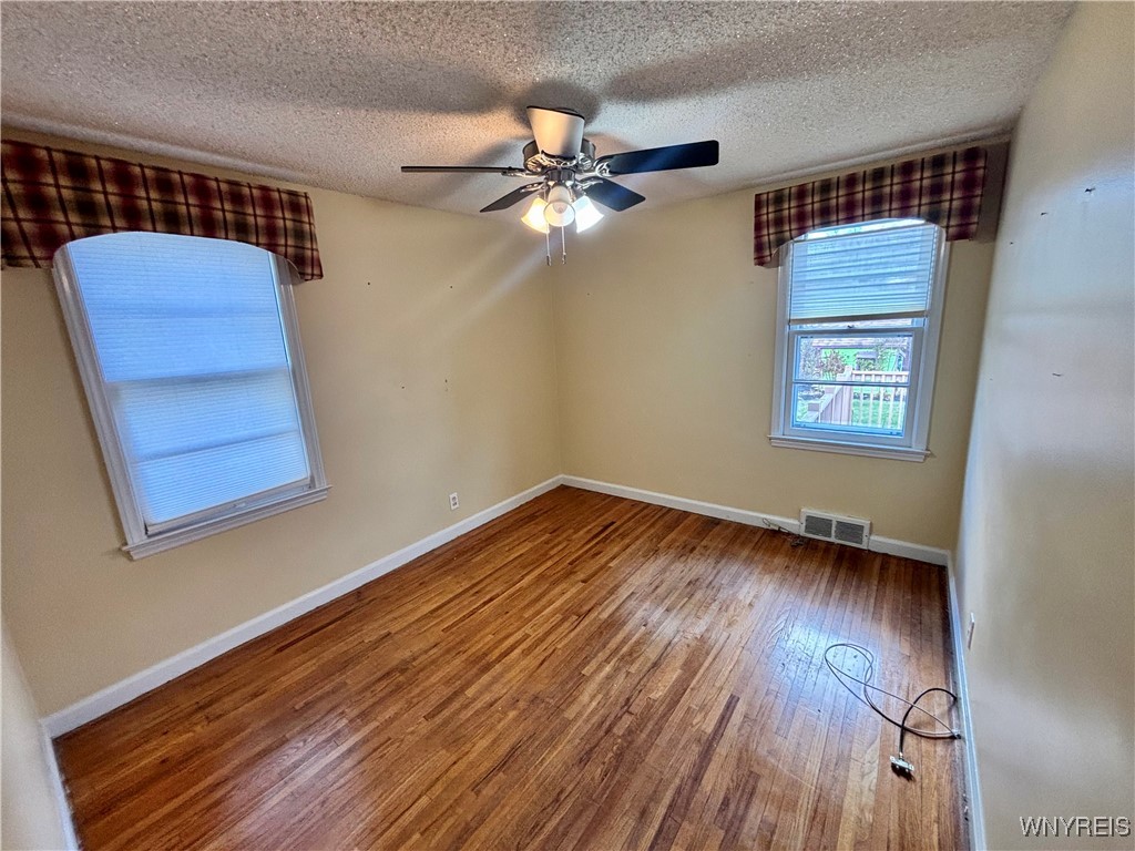 106 Willow Breeze Road Tonawanda, NY 14223 - Photo 17 of 36