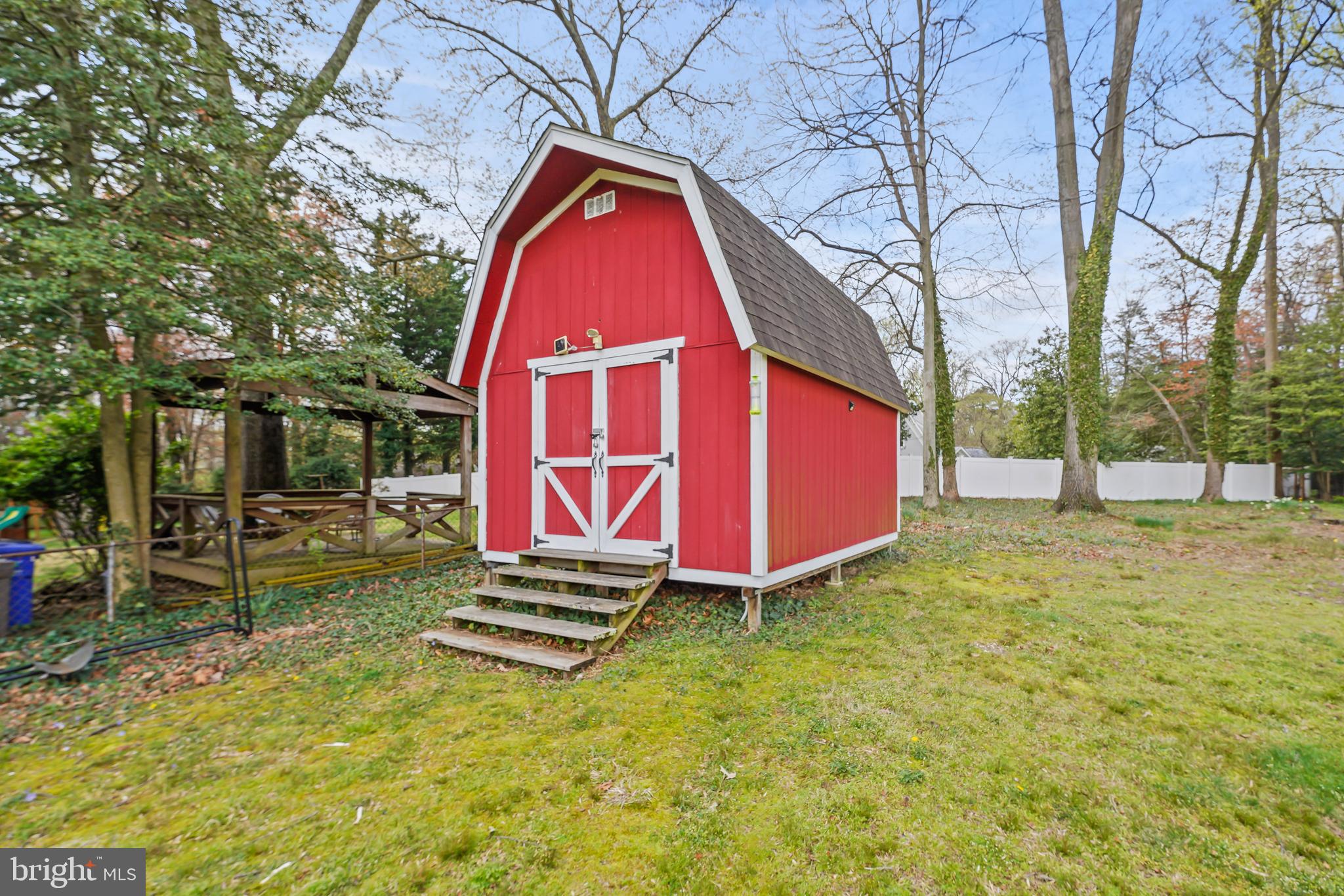 10608 Shady Circle Silver Spring, MD 20903 - Photo 41 of 48 Large barn
