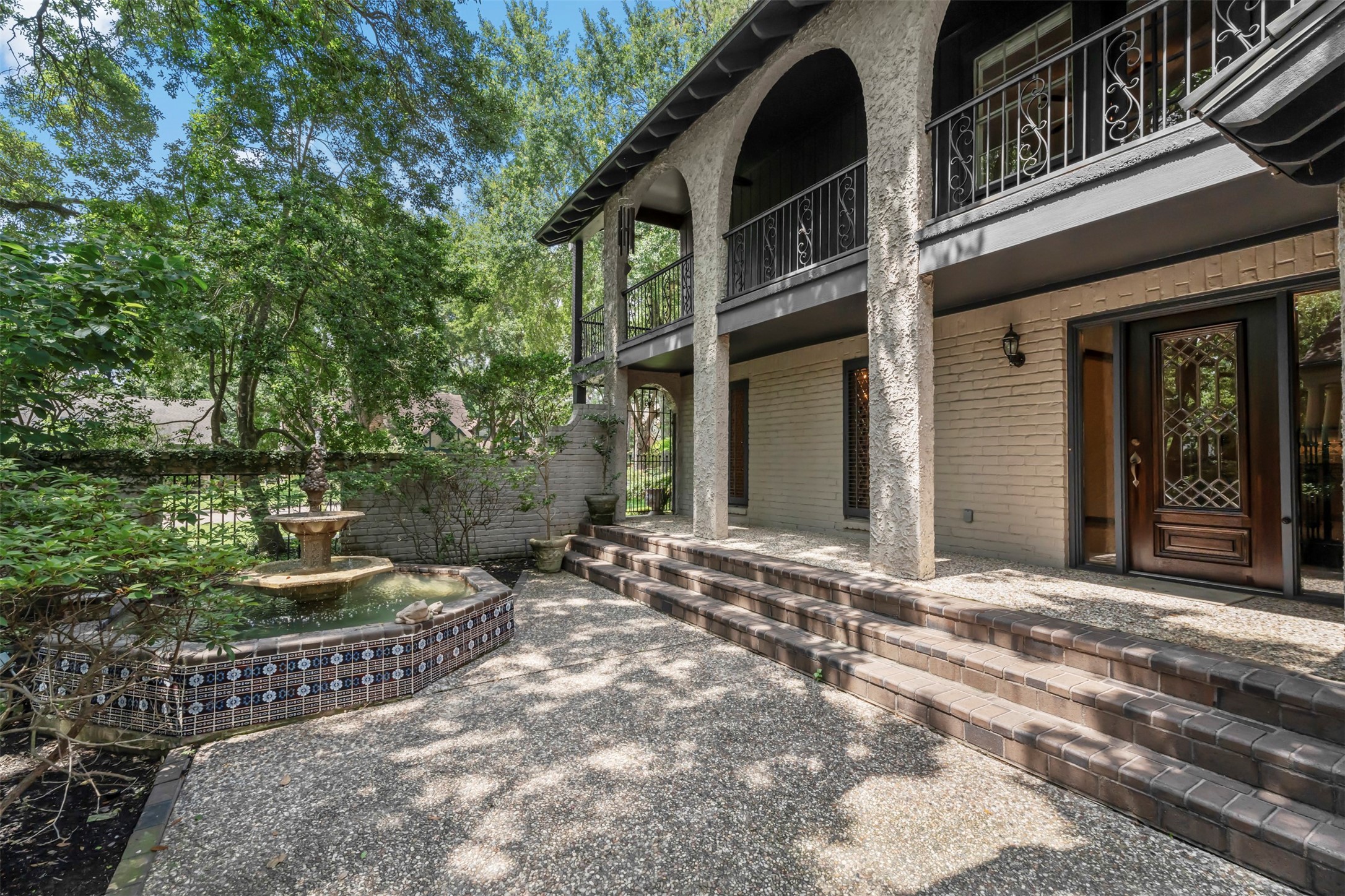6106 Larkmount Drive Spring, TX 77389 - Photo 8 of 50
