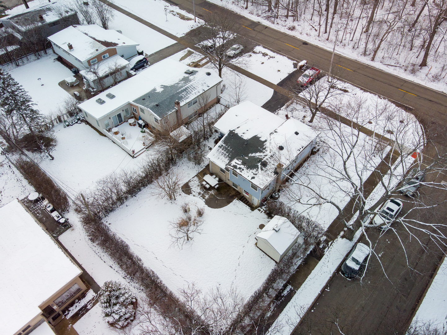 1401 Sunset Ridge Road Northbrook, IL 60062 - Photo 26 of 27 an aerial view of a house with a yard