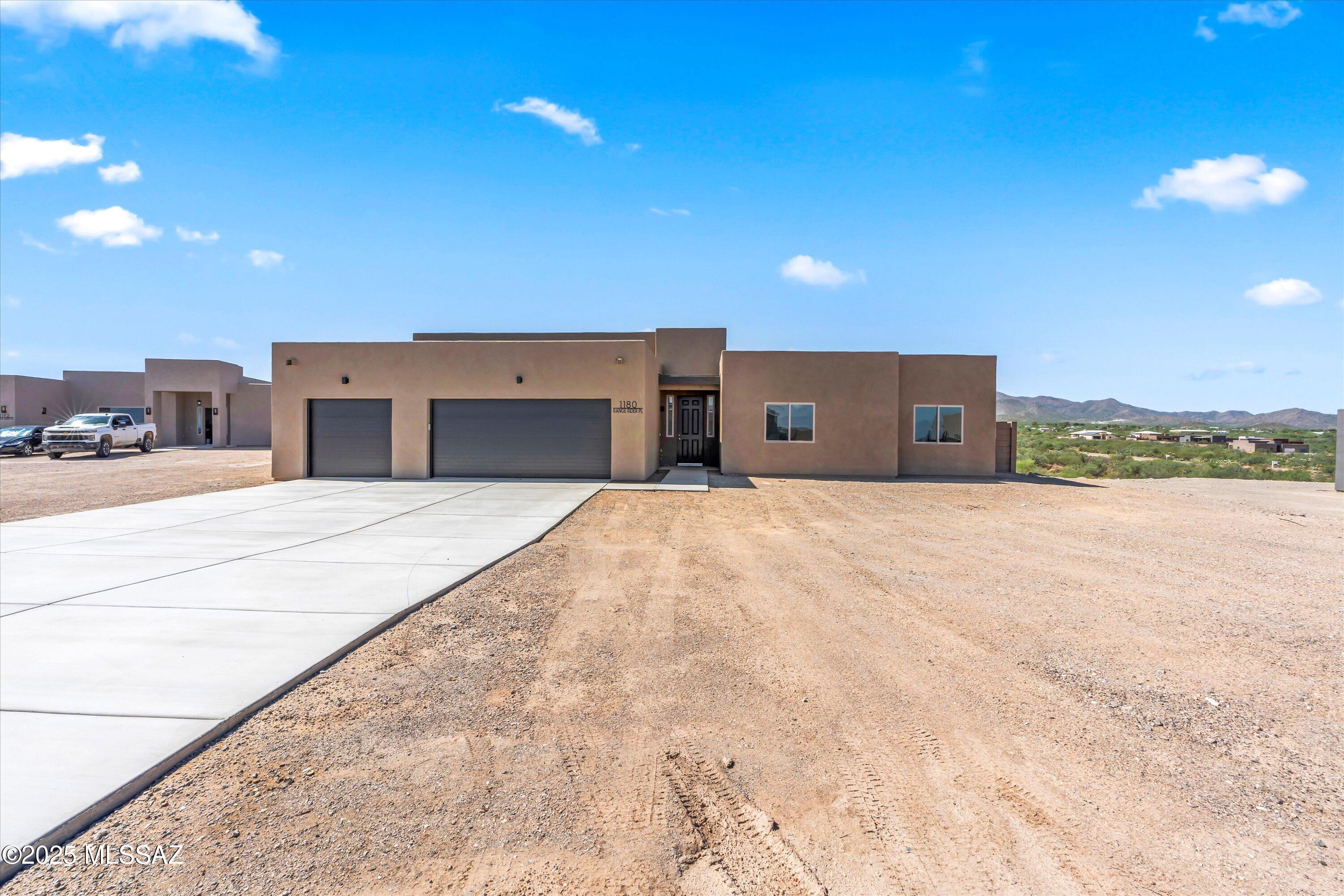 1180 North Range Rider Place Vail, AZ 85641 - Photo 2 of 44 Gallery Image 2