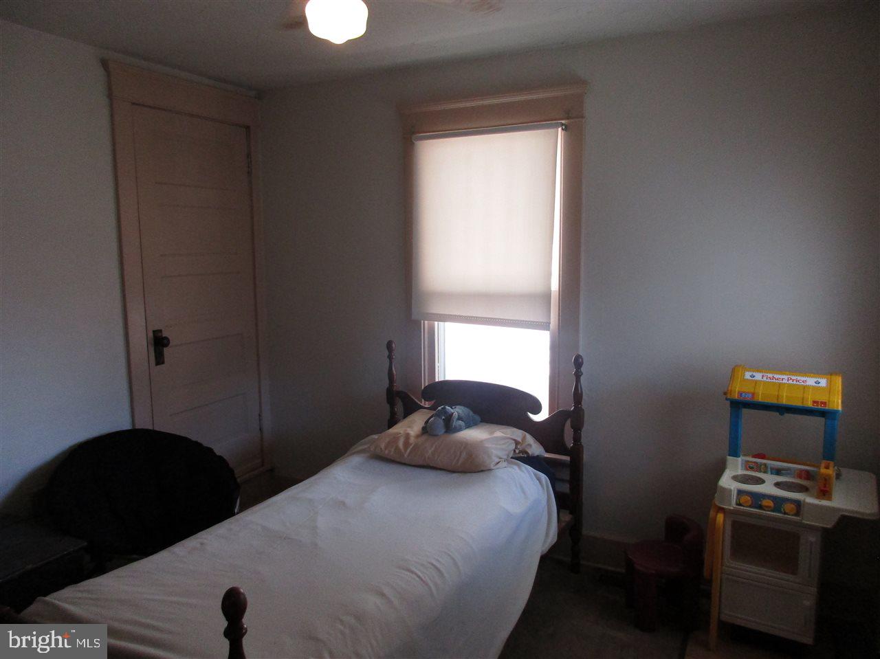 207 1/2 Ruth Avenue Hanover, PA 17331 - Photo 12 of 23 Gallery Image 12