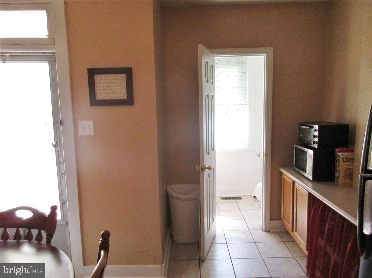 207 1/2 Ruth Avenue Hanover, PA 17331 - Photo 7 of 23 Gallery Image 7