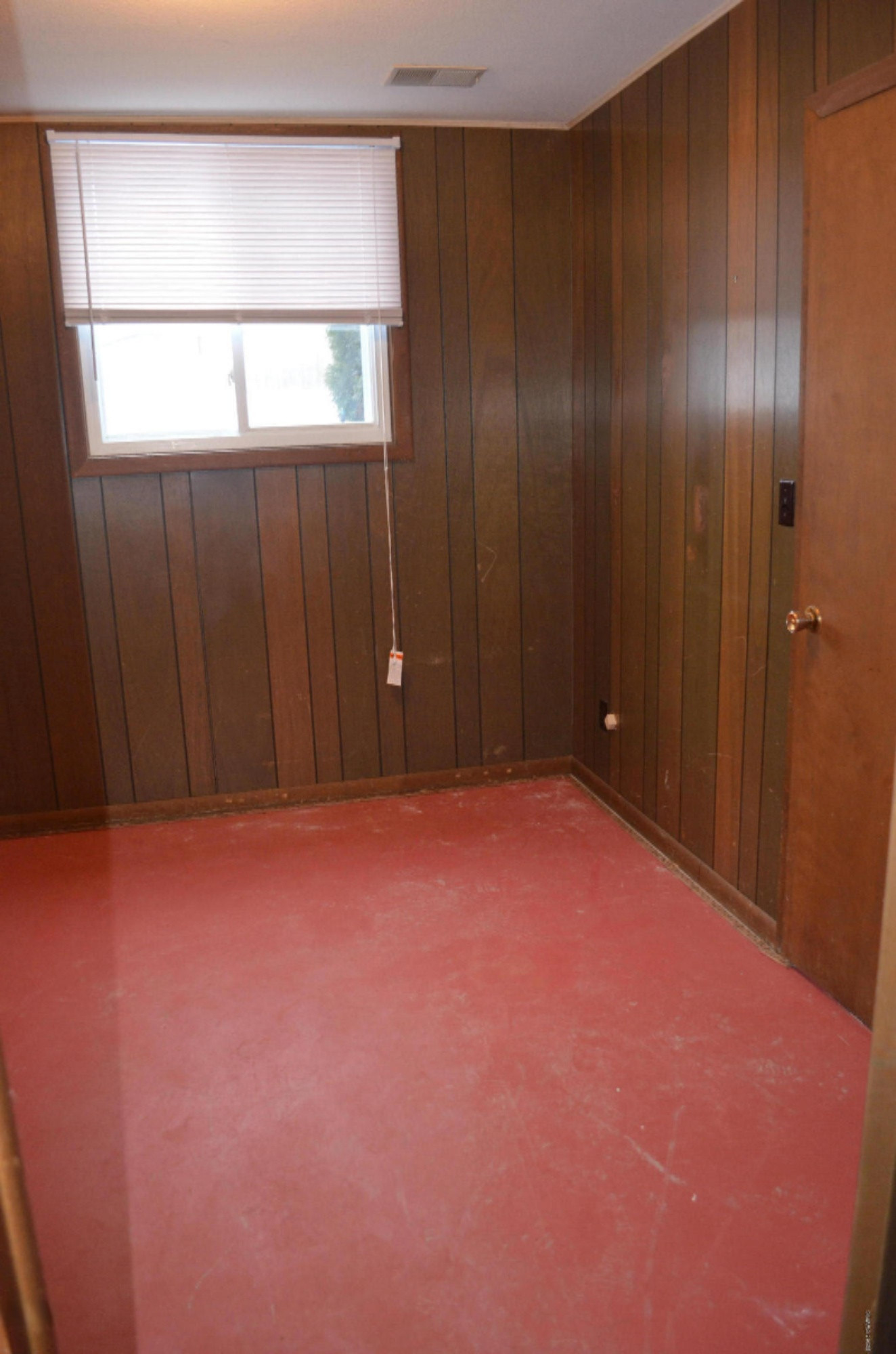 2693 Park Road Coloma, MI 49038 - Photo 14 of 27 2693 N Park Rd, Coloma,MI Bedroom 4