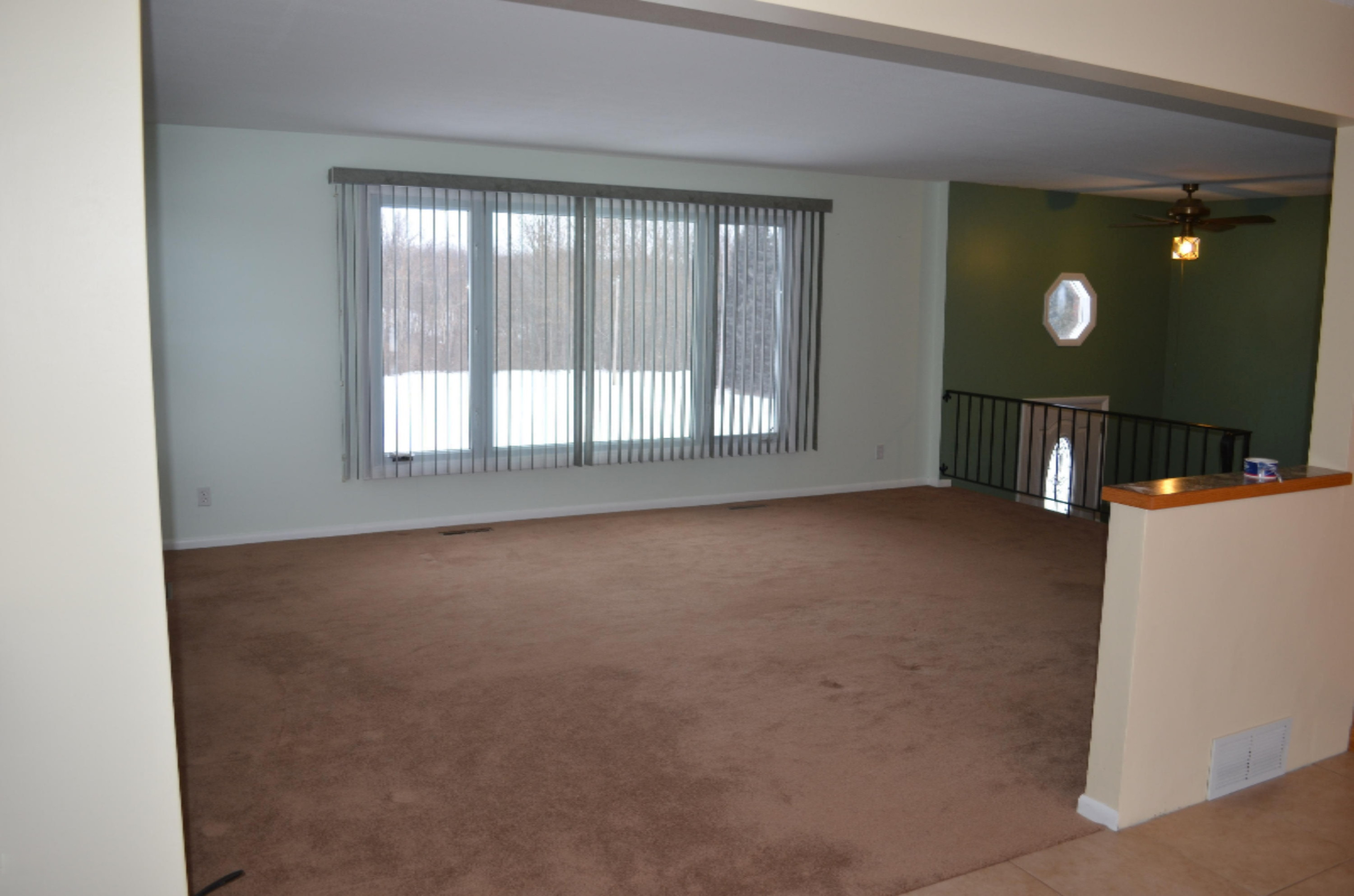 2693 Park Road Coloma, MI 49038 - Photo 3 of 27 2693 N Park Rd, Coloma, MI Living Room