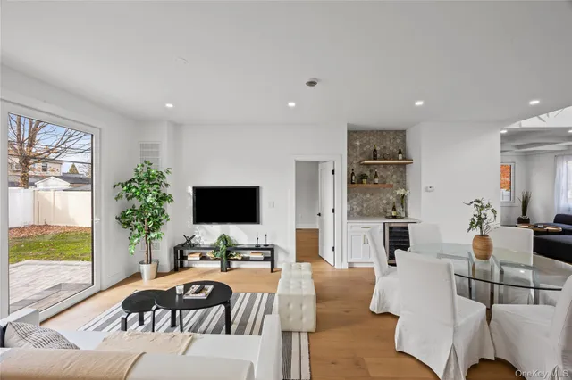 $1,750,000 | 182 Friends Lane, Westbury, NY 11590