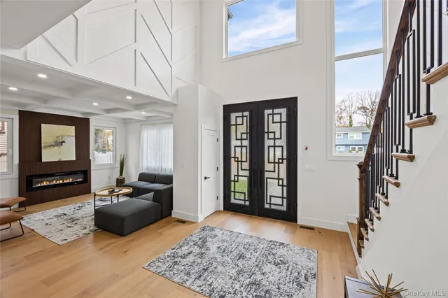 $1,750,000 | 182 Friends Lane, Westbury, NY 11590