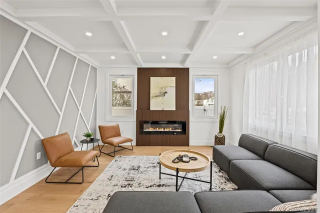 $1,750,000 | 182 Friends Lane, Westbury, NY 11590