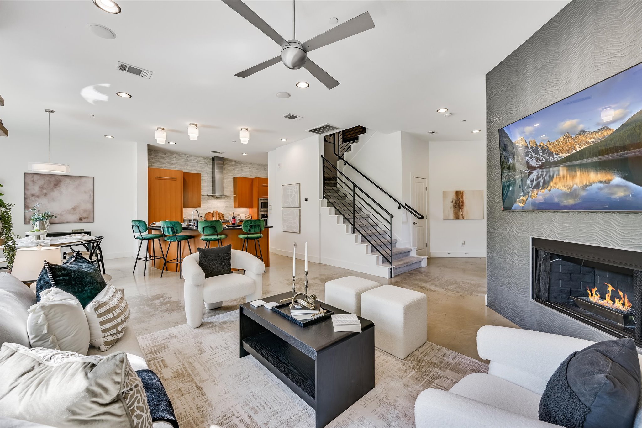 8110 Ranch Road 2222, Unit 33 Austin, TX 78730 - Photo 5 of 30