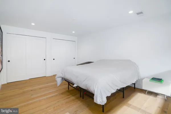 $4,500 | 1126 1/2 Lombard Street, Philadelphia, PA 19147