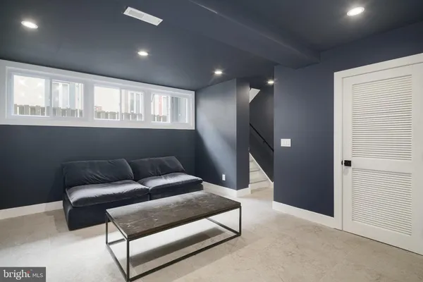 $4,500 | 1126 1/2 Lombard Street, Philadelphia, PA 19147