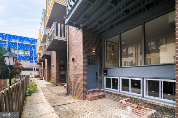 $4,500 | 1126 1/2 Lombard Street, Philadelphia, PA 19147