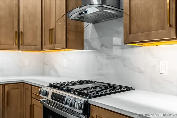 $759,900 | 1019 Ridgeview Drive, Jeffersonville, IN 47130