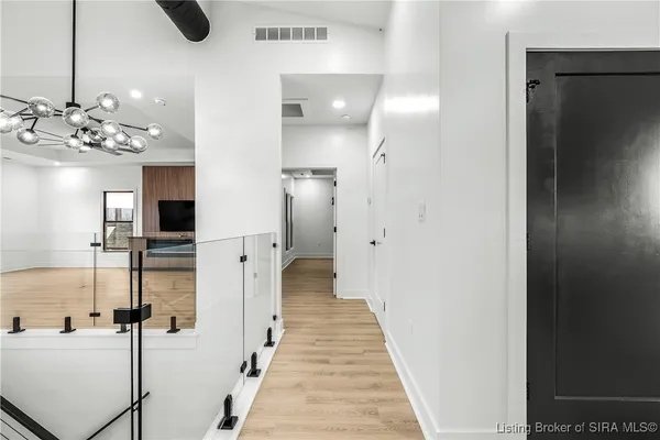 $759,900 | 1019 Ridgeview Drive, Jeffersonville, IN 47130