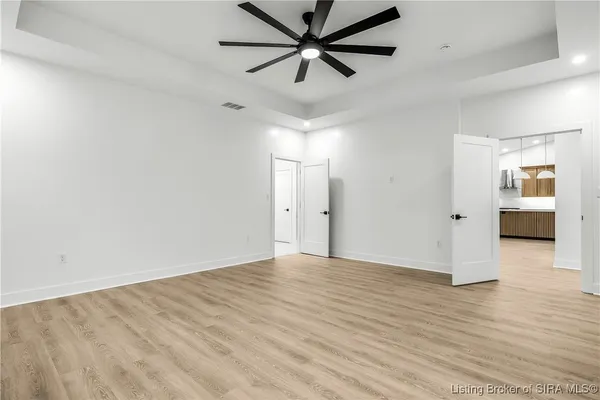 $759,900 | 1019 Ridgeview Drive, Jeffersonville, IN 47130